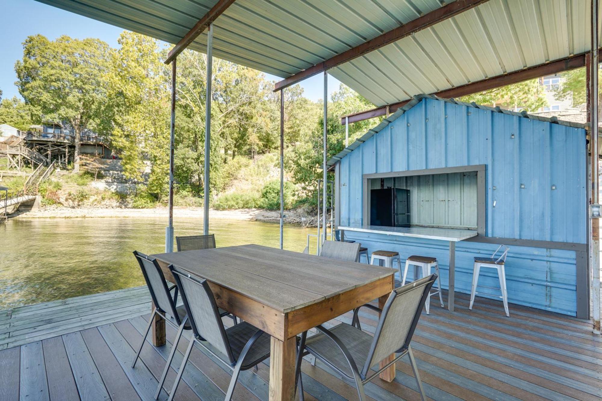 Вилла Spacious Lake Of The Ozarks Escape With Deck And Views Linn Creek Экстерьер фото