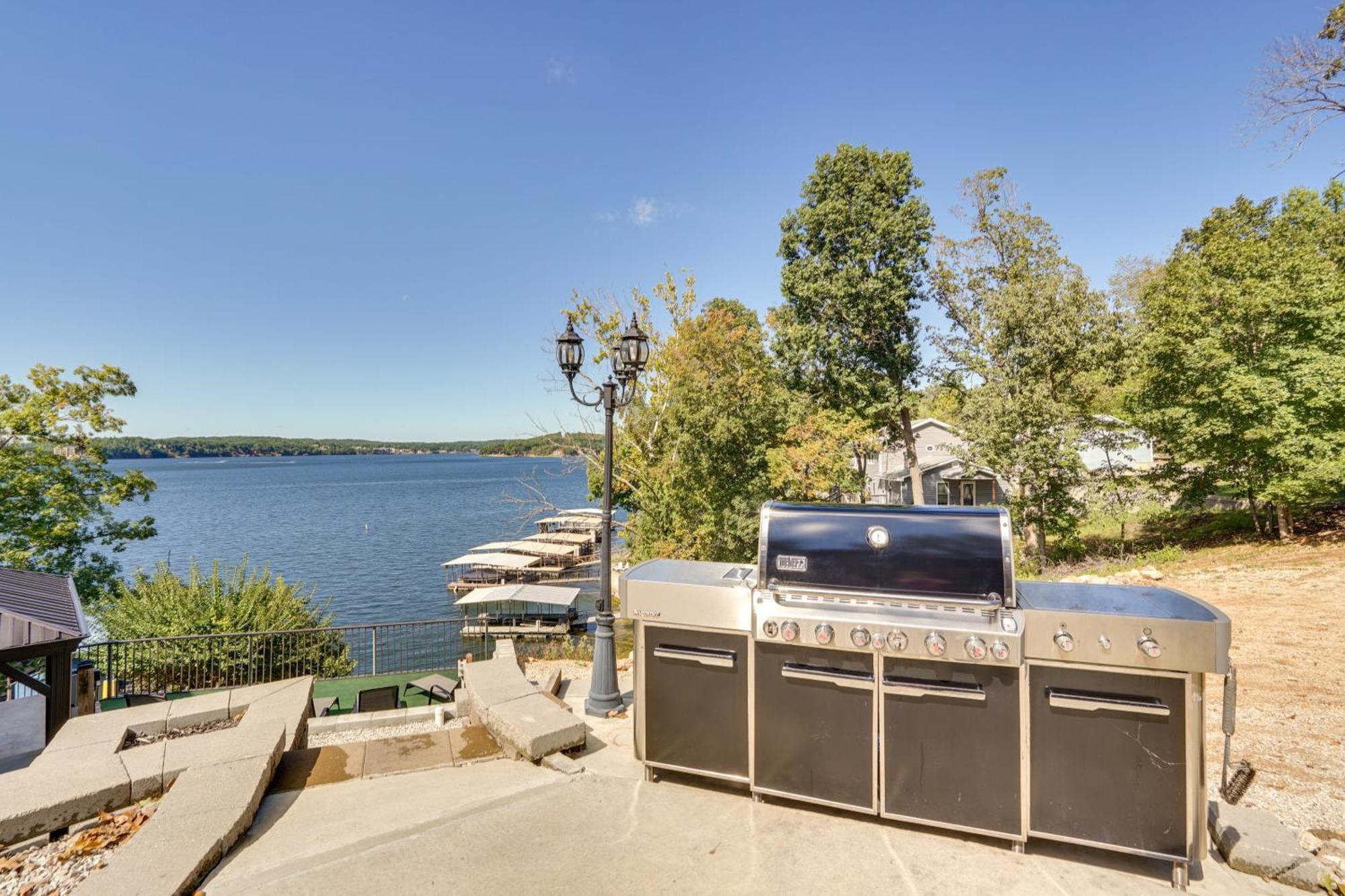 Вилла Spacious Lake Of The Ozarks Escape With Deck And Views Linn Creek Экстерьер фото